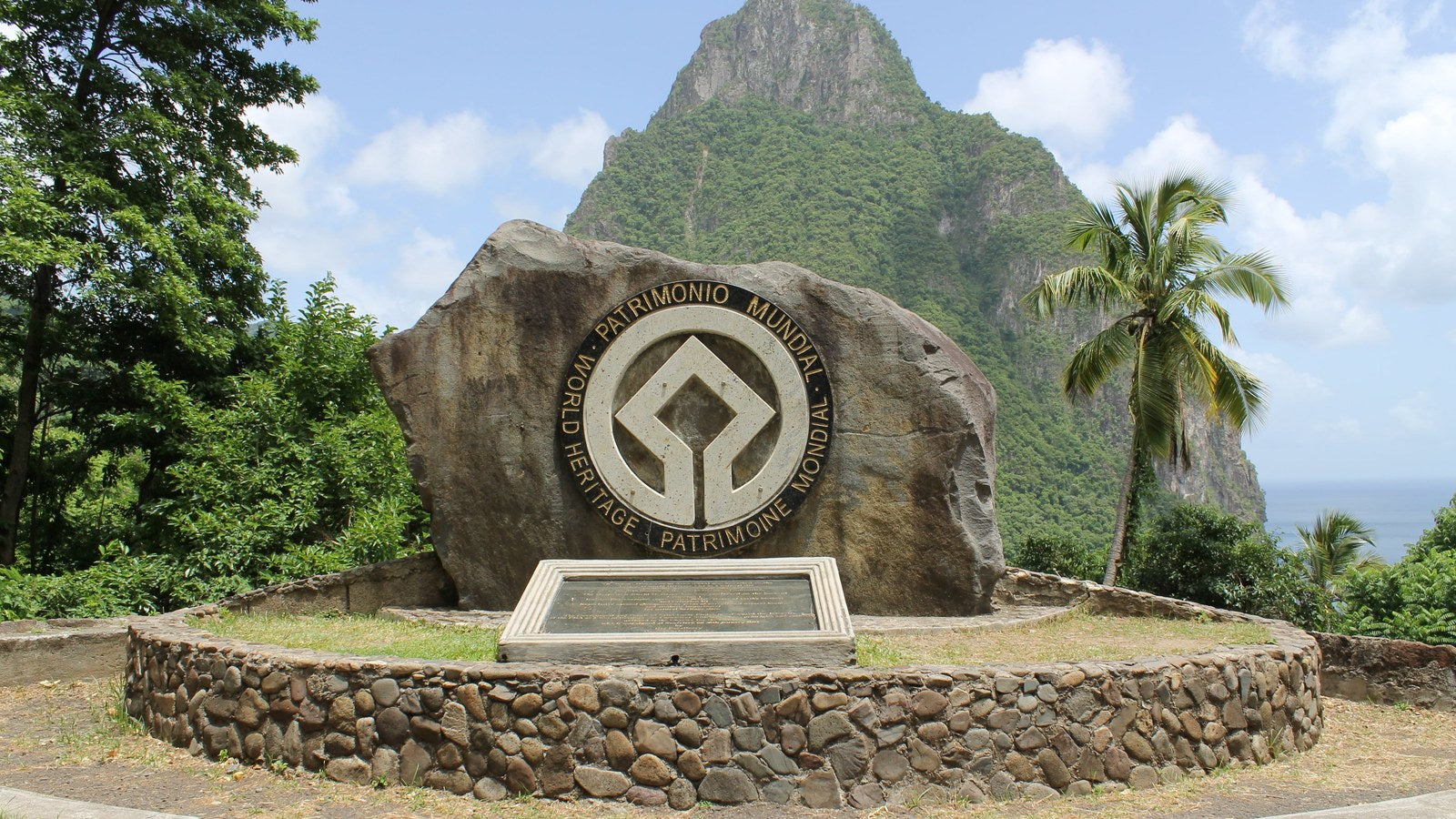 Saint Lucia country profile
